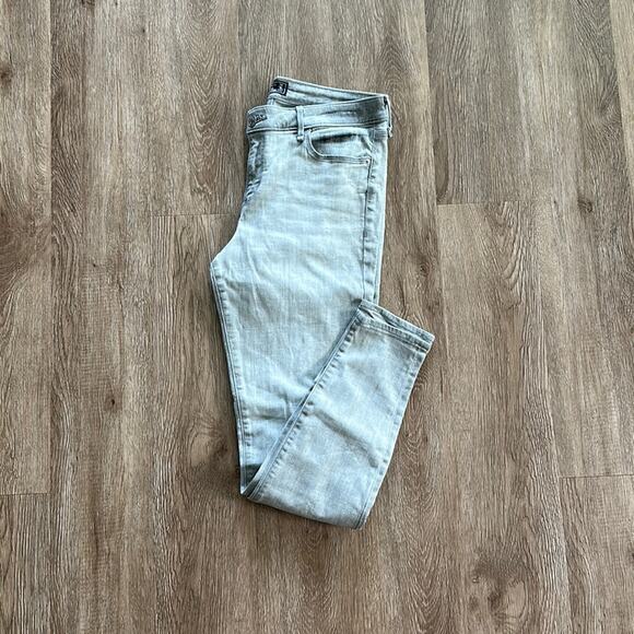 Abercrombie & Fitch Harper Grey Super Skinny Jean Size 29 - Picture 1 of 6